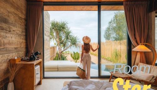 King Suite with Ocean View