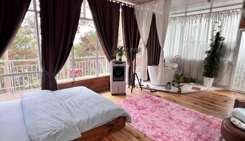 Single Room with Balcony