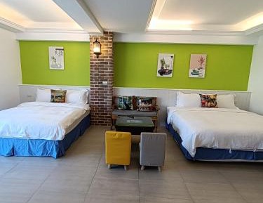 Deluxe Quadruple Room