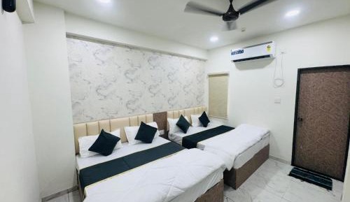 Deluxe Queen Room with Two Queen Beds