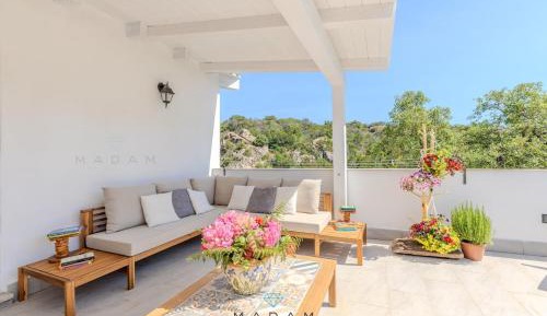 Three-Bedroom Premium Apartment
