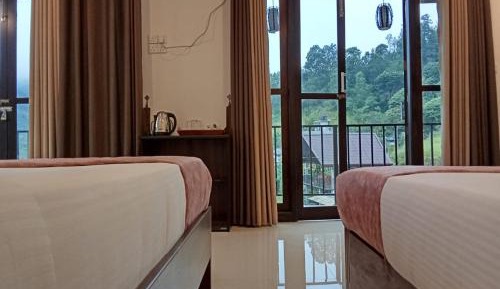 Triple Room with Mountain View
