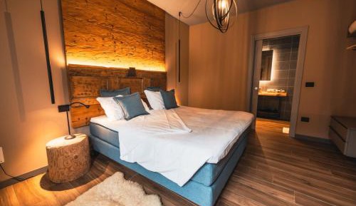Double Room with Pool View