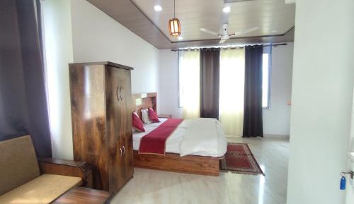 Double Room with Mountain View