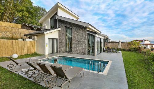 Villa with Sea View