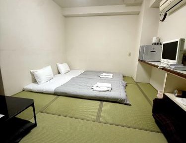 Economy Twin Room