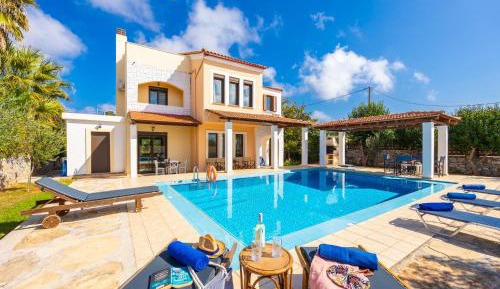  Villa with Private Pool