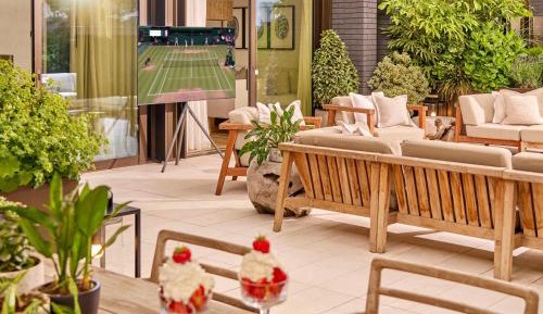 Suite with Garden View