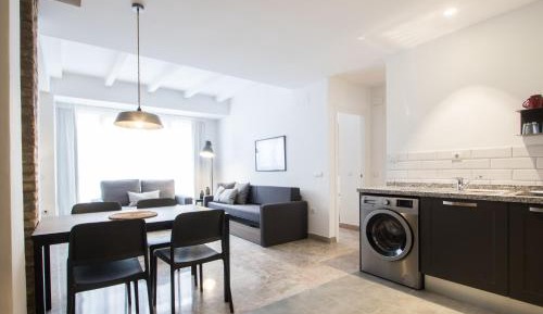 Three-Bedroom Apartment (7 Adults)