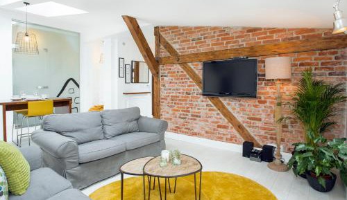 Deluxe Apartment