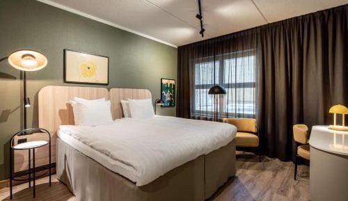 Standard King Room