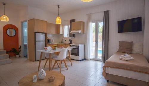 Two Bedroom Suite Split Level with Sea View