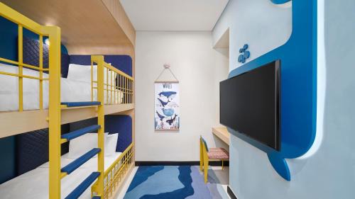2 Bedroom King Family Suite