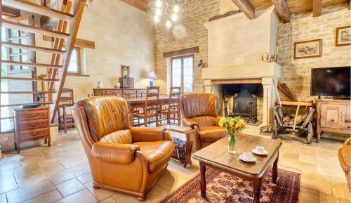 Two-Bedroom Holiday Home