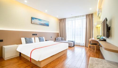 Queen Room