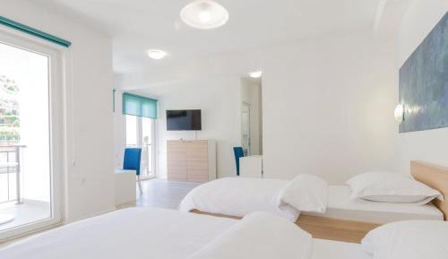 Twin Room with Private Bathroom