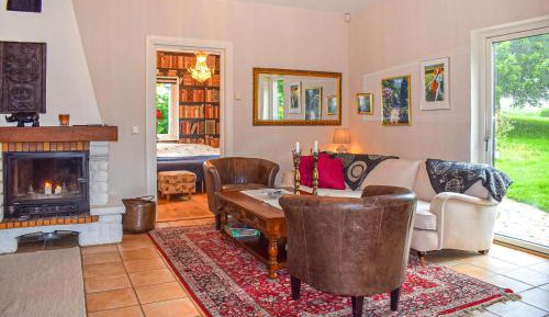 Three-Bedroom Holiday Home 