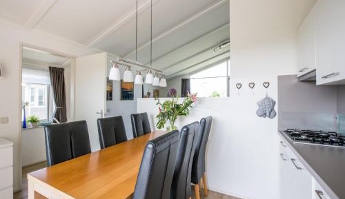 Three-Bedroom Holiday Home 