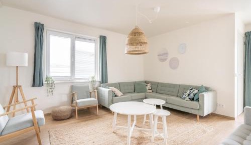 Seven-Bedroom Apartment