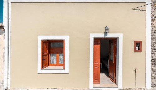 Superior One-Bedroom Apartment
