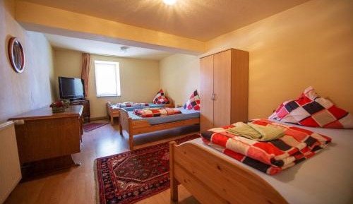 Triple Room with Shared Bathroom