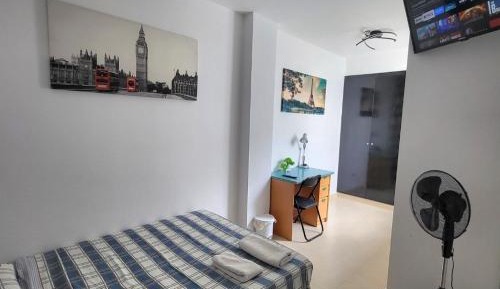 Deluxe Queen Room