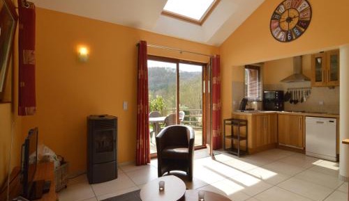 One-Bedroom Holiday Home