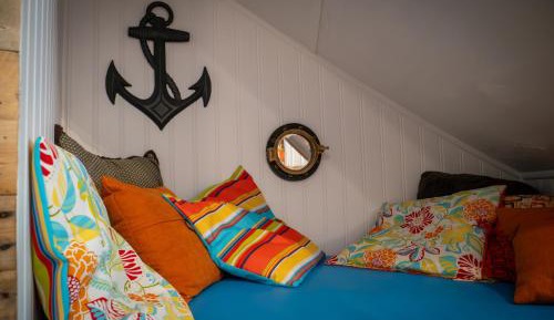 Queen Room with Garden View