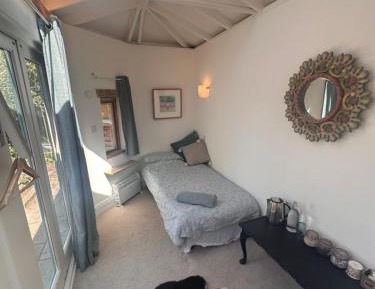 Single Room with Private Bathroom