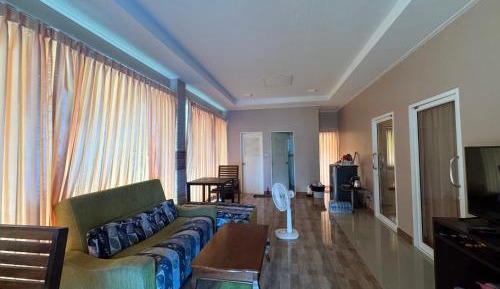 Economy Quadruple Room with Shared Bathroom