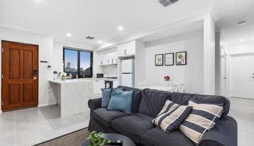 Three-Bedroom Holiday Home 