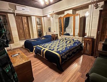 Economy Triple Room with Shared Bathroom