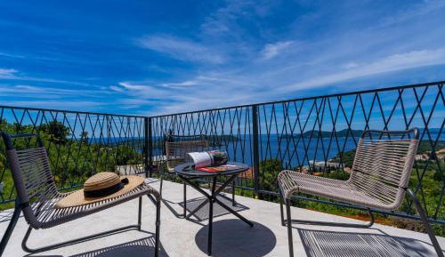 Two-Bedroom Apartment with Balcony and Terrace