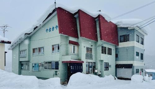 Eight-Bedroom House