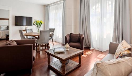 Presidential Suite