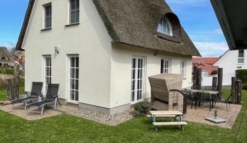 Two-Bedroom Holiday Home