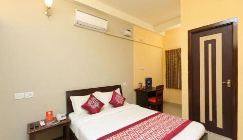 Deluxe Double Room (2 Adults + 1 Child)