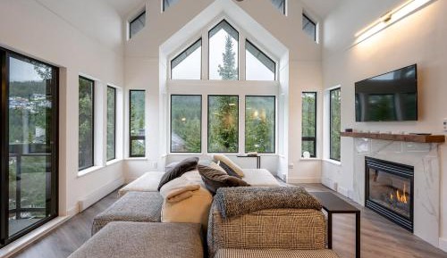Four-Bedroom Apartment
