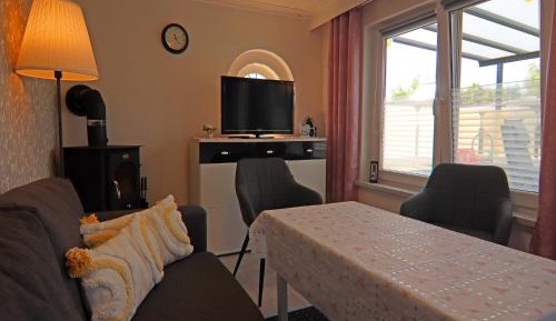 One-Bedroom Bungalow