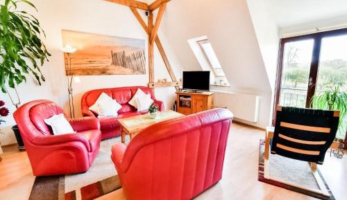 Three-Bedroom Holiday Home 