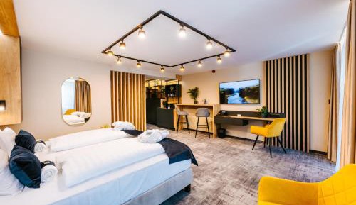 King Room with Spa Bath