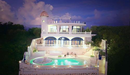 Villa with Sea View