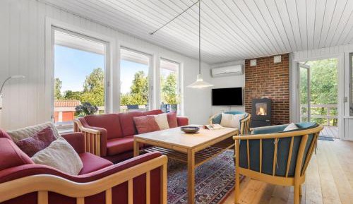 Four-Bedroom Holiday Home