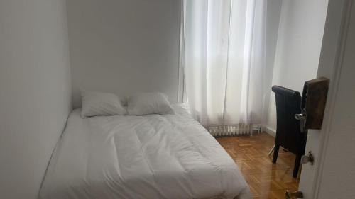 Deluxe Room (2 Adults + 1 Child)