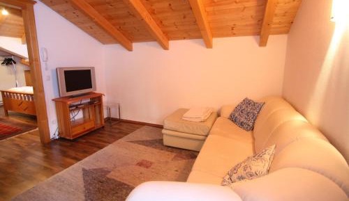 One-Bedroom Holiday Home