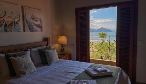 Deluxe Suite with Sea View