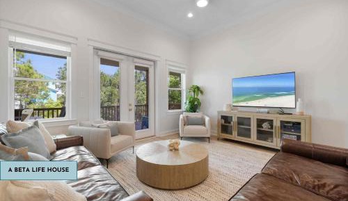 Four-Bedroom Holiday Home