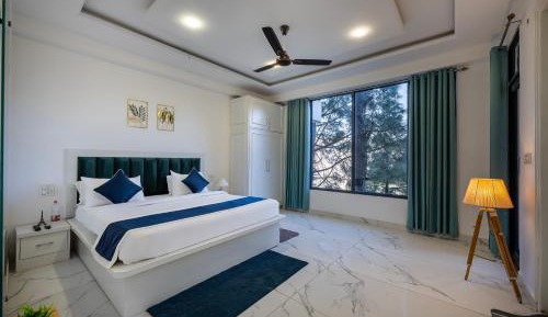 King Suite with Balcony