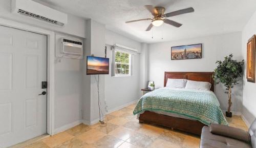 One-Bedroom House