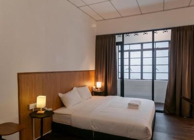 Deluxe King Suite